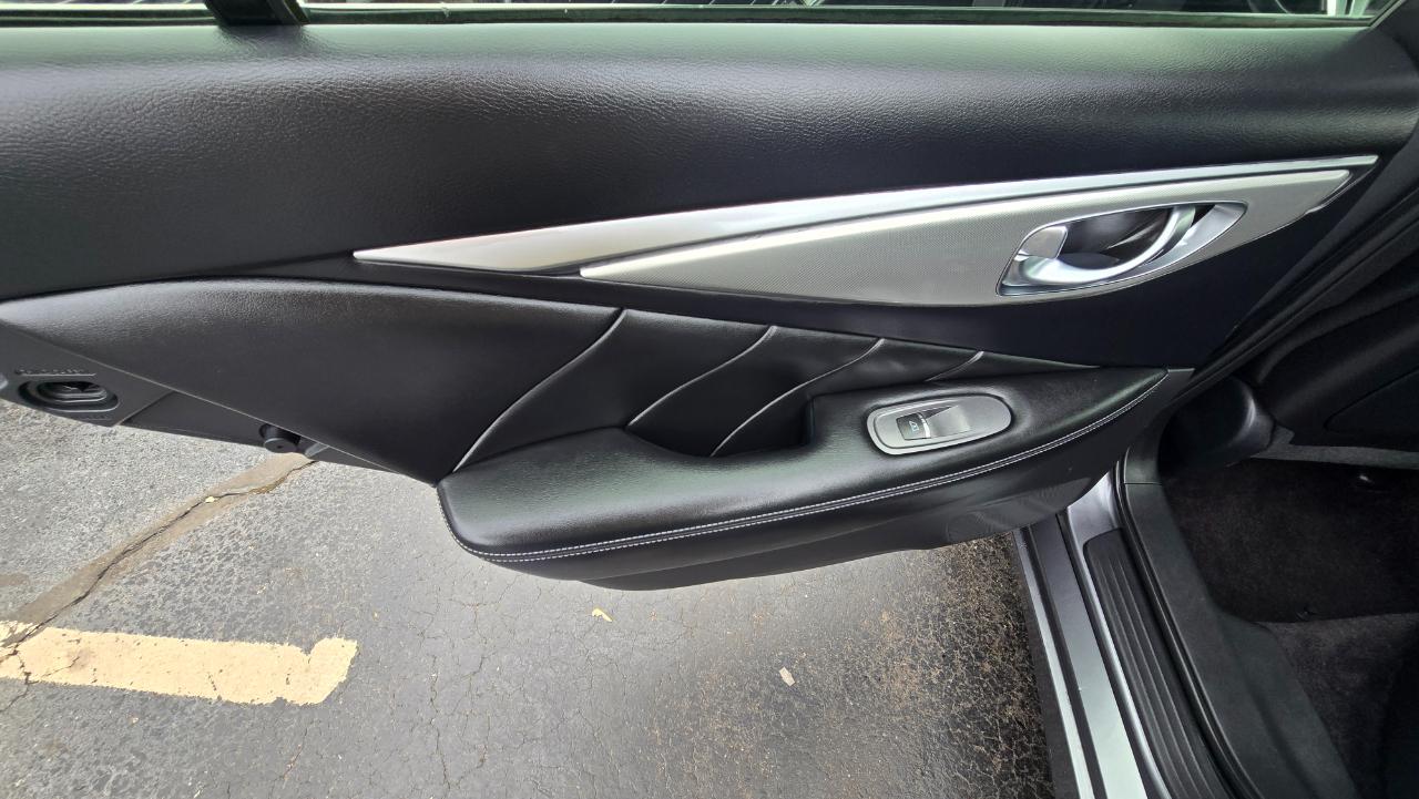 Infiniti Q50 3.0t LUXE AWD 2019