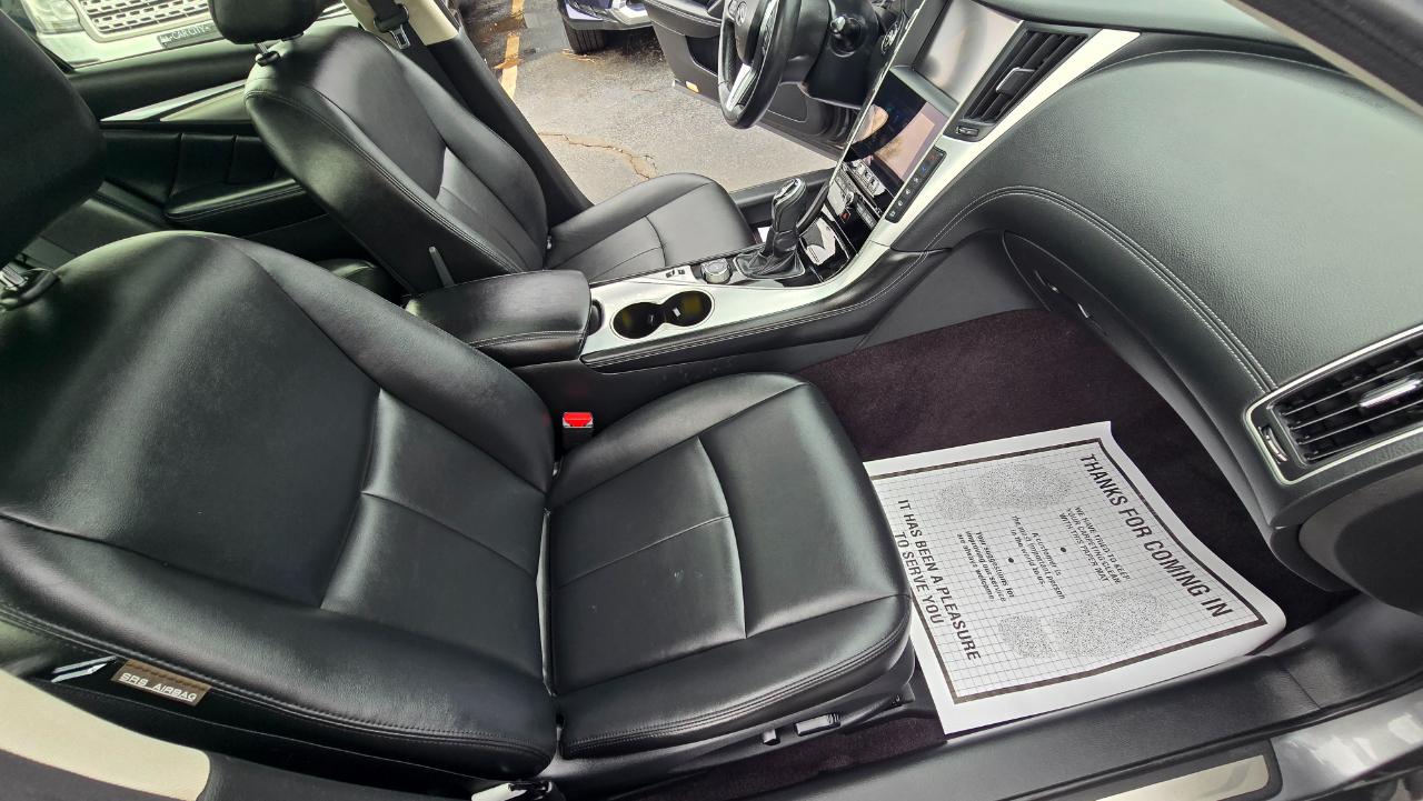 Infiniti Q50 3.0t LUXE AWD 2019