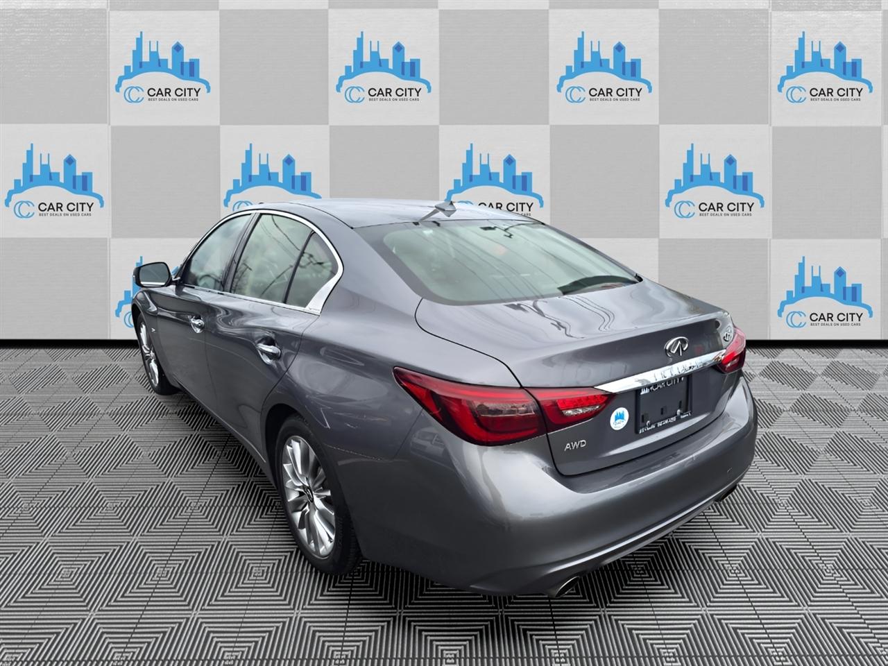 Infiniti Q50 3.0t LUXE AWD 2019