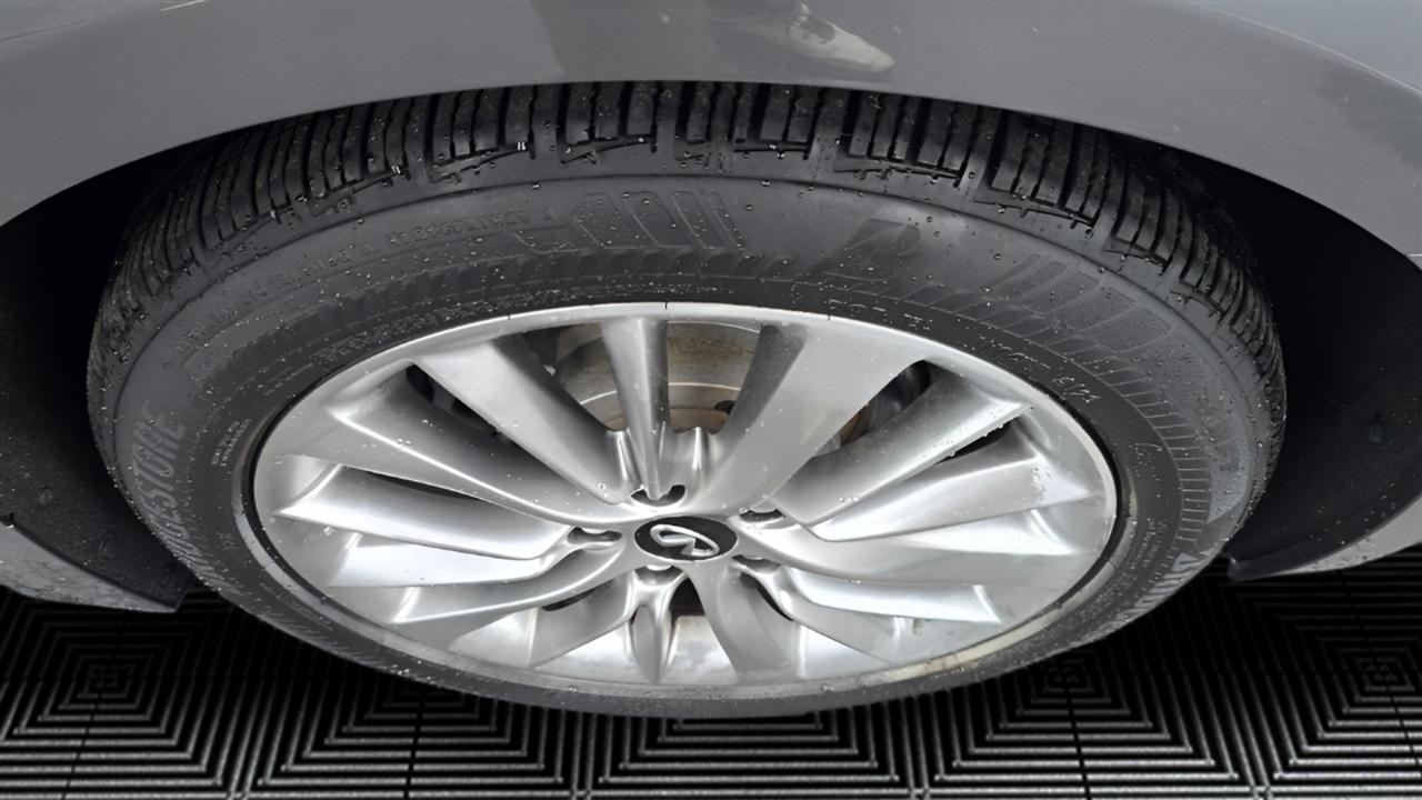 Infiniti Q50 3.0t LUXE AWD 2019