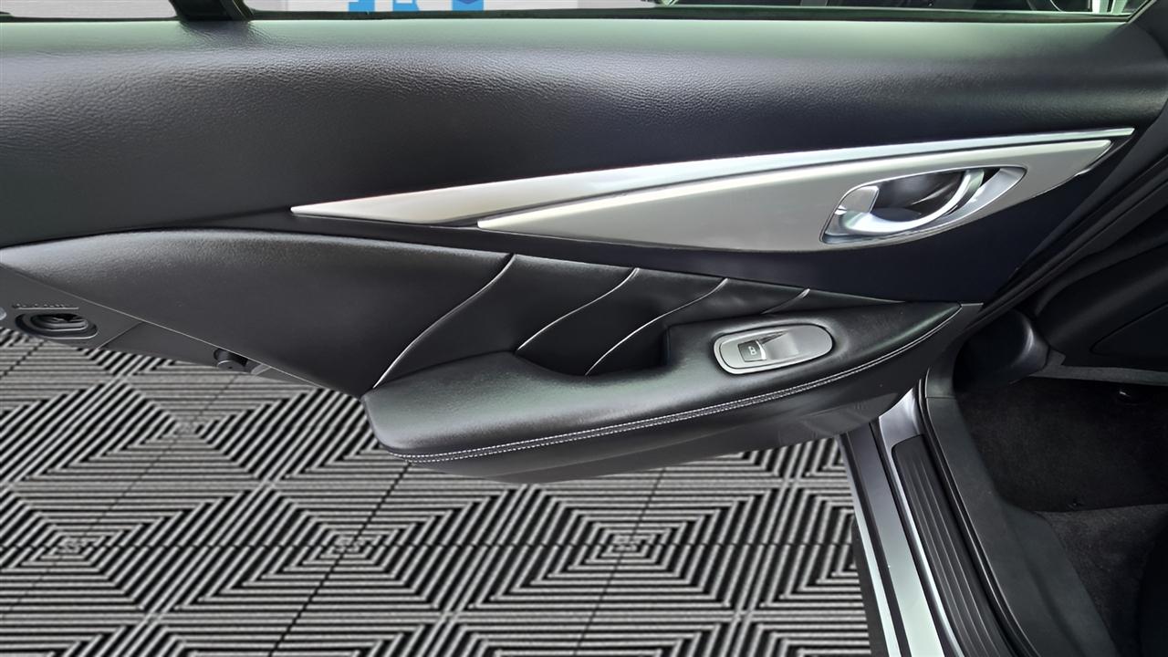 Infiniti Q50 3.0t LUXE AWD 2019