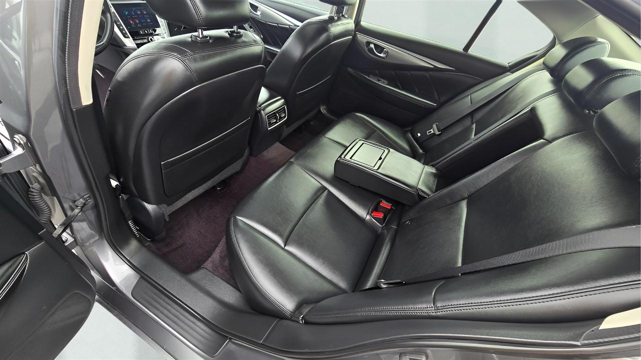 Infiniti Q50 3.0t LUXE AWD 2019