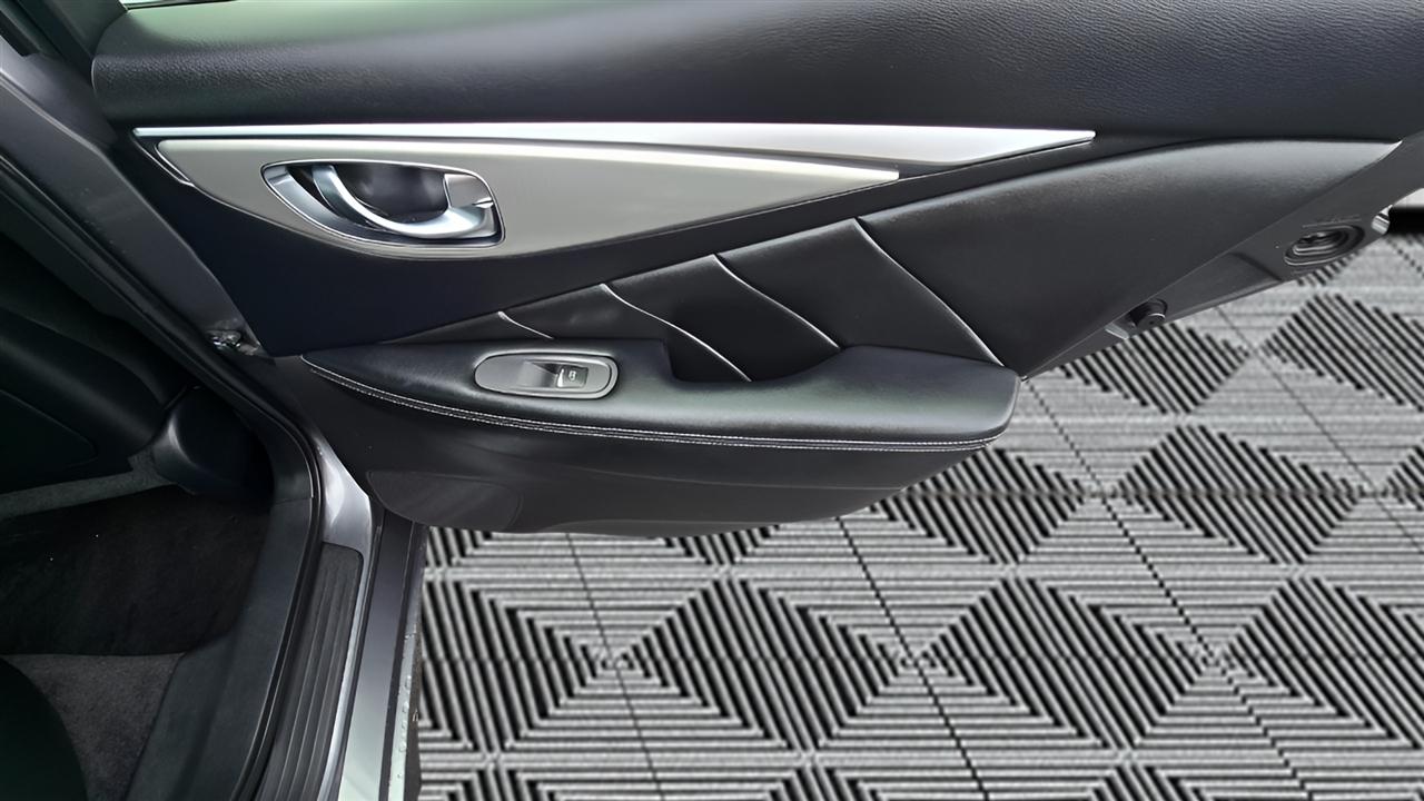 Infiniti Q50 3.0t LUXE AWD 2019