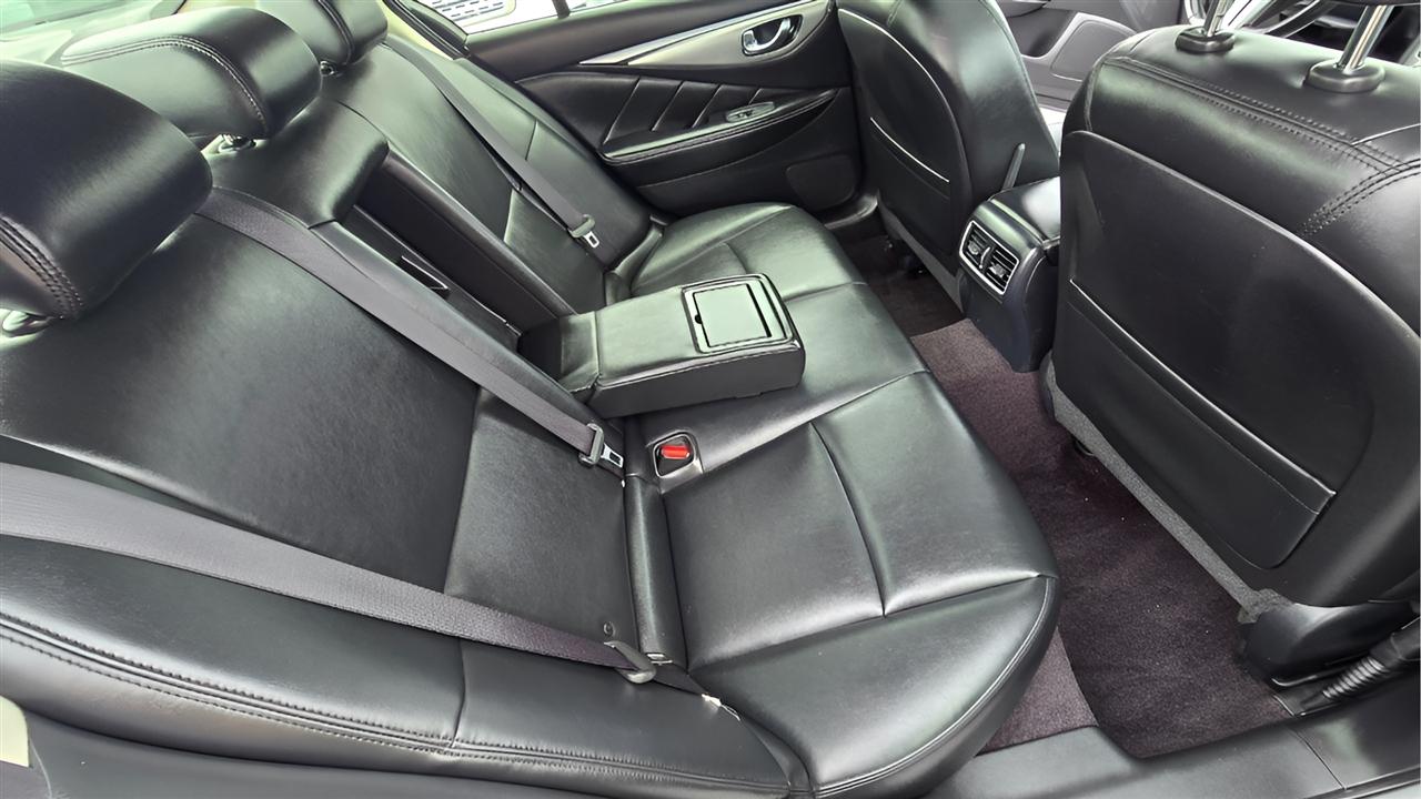 Infiniti Q50 3.0t LUXE AWD 2019