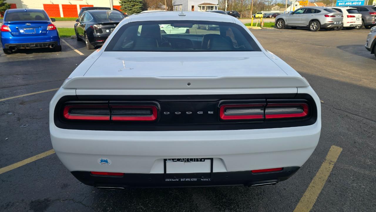 Dodge Challenger SXT 2018