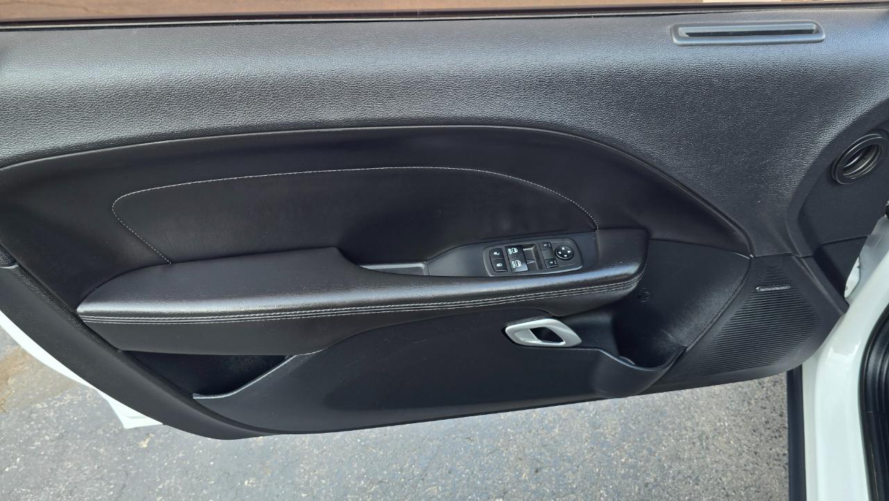 Dodge Challenger SXT 2018