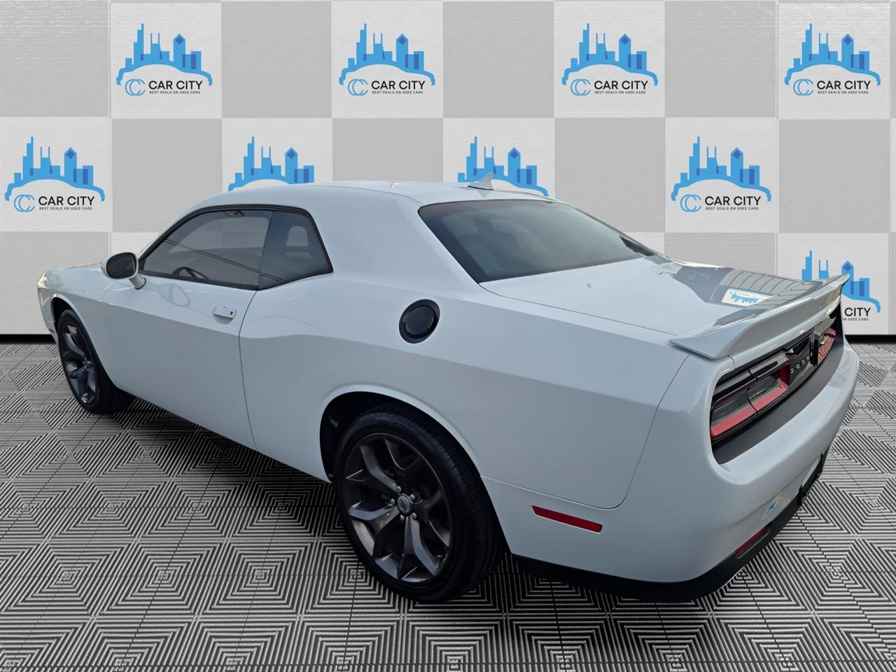 Dodge Challenger SXT 2018