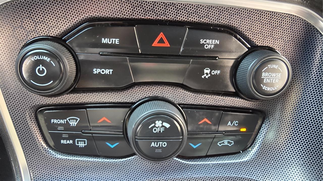 Dodge Challenger SXT 2018