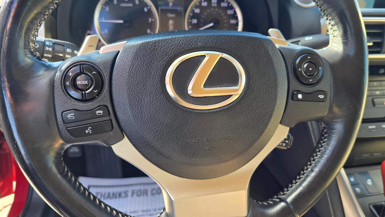Lexus IS 300 AWD 2016