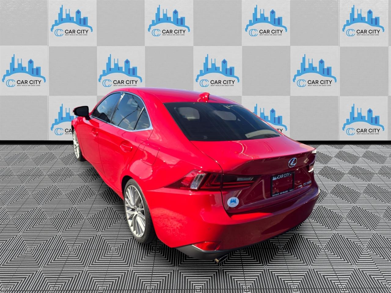 Lexus IS 300 AWD 2016