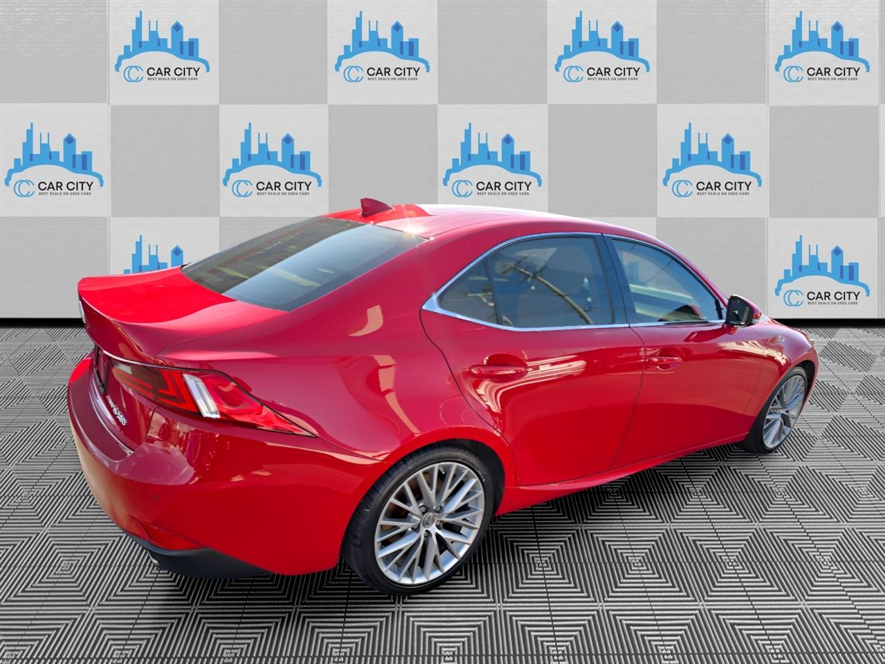 Lexus IS 300 AWD 2016