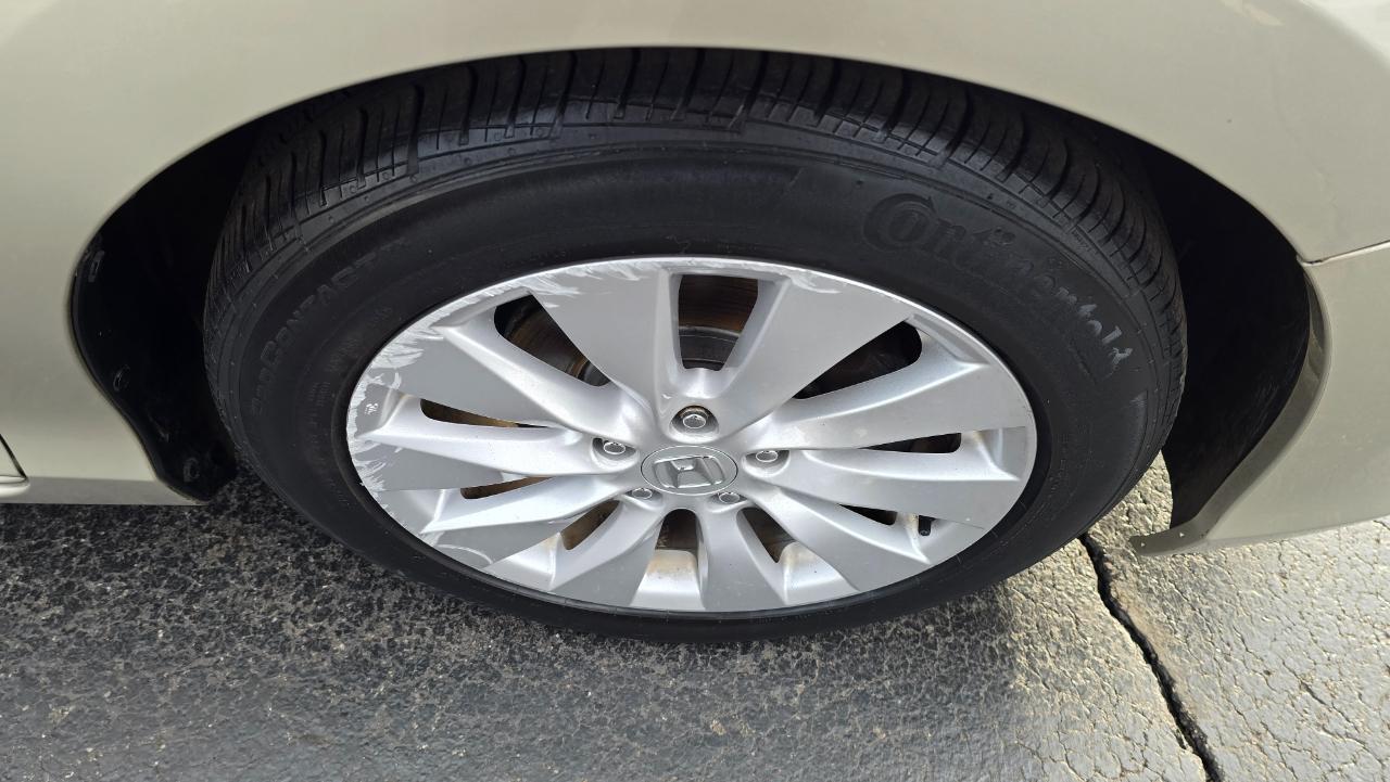 Honda Accord EX-L Sedan CVT 2013