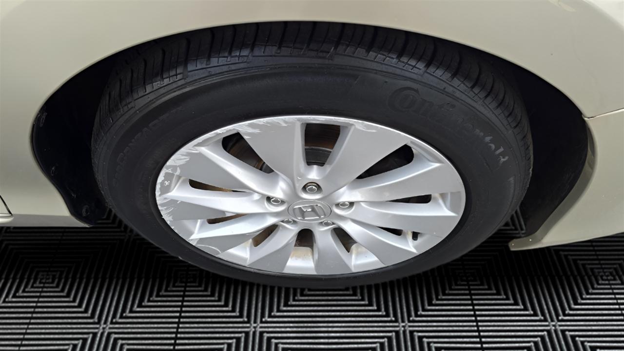 Honda Accord EX-L Sedan CVT 2013