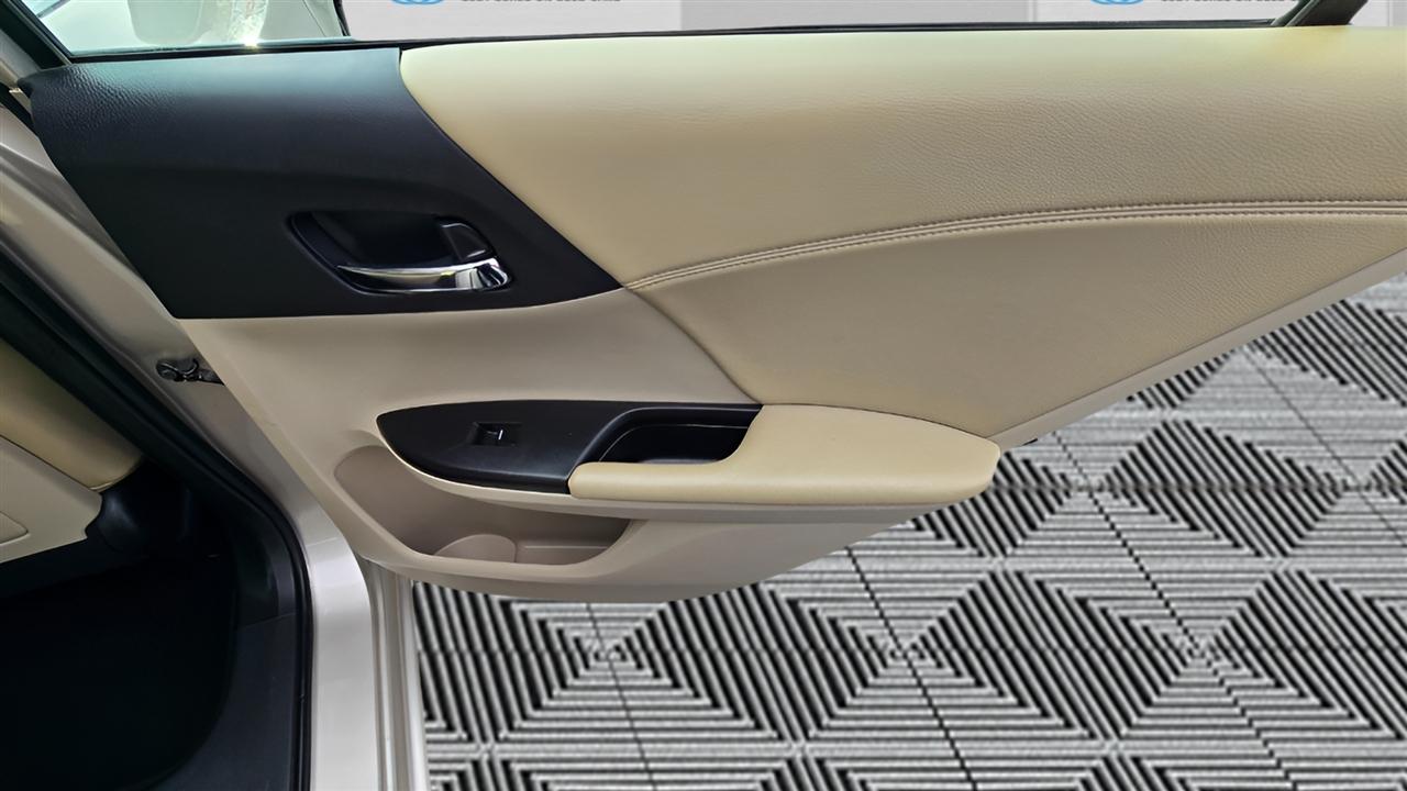 Honda Accord EX-L Sedan CVT 2013