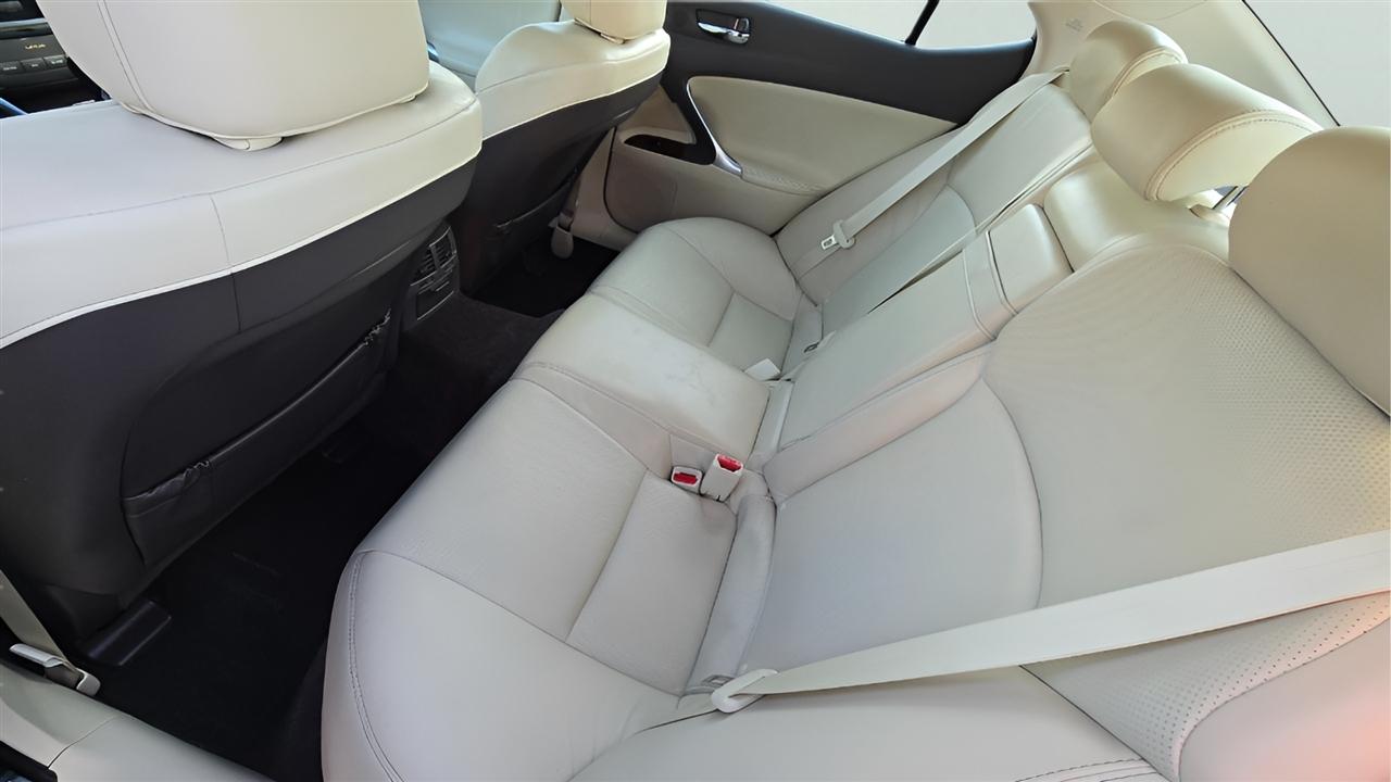 Lexus IS IS 250 AWD 2010