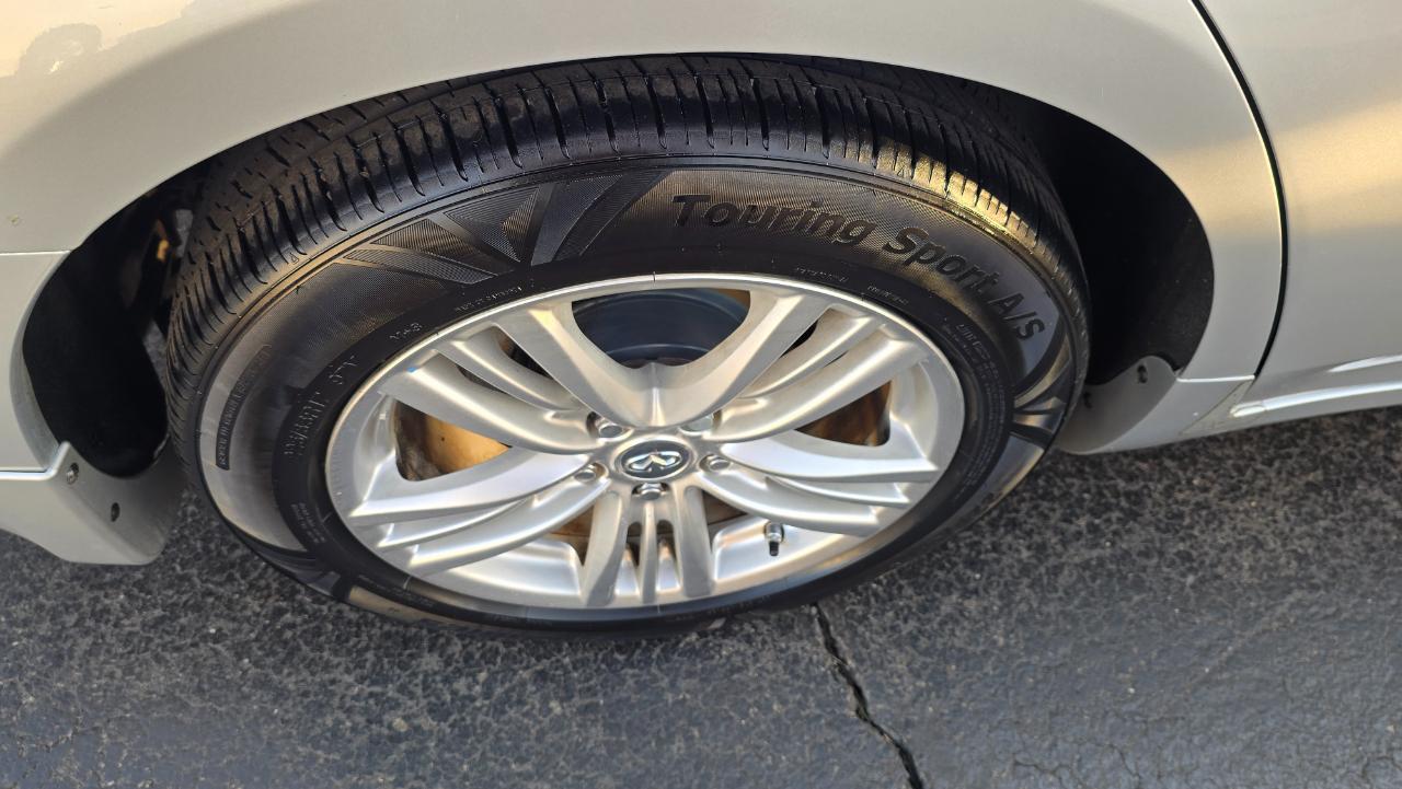 Infiniti G Sedan G37x AWD 2011