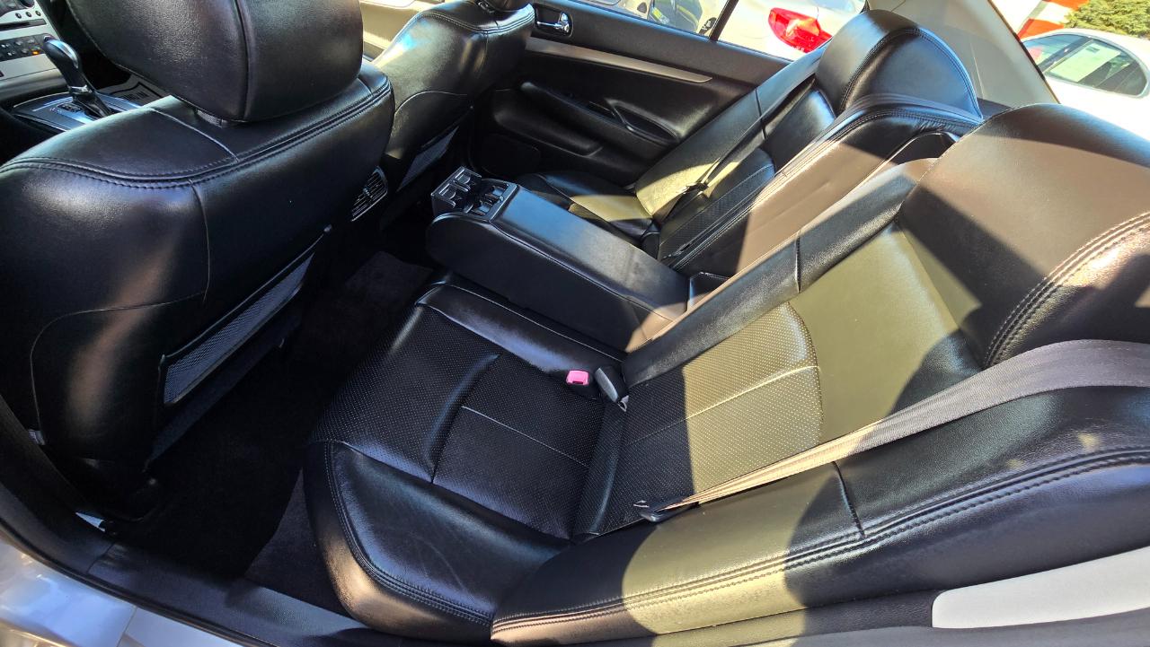 Infiniti G Sedan G37x AWD 2011