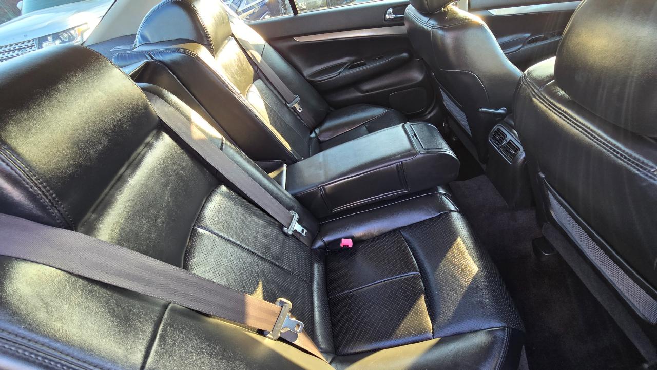 Infiniti G Sedan G37x AWD 2011