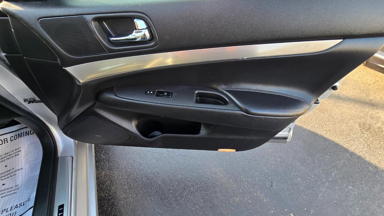 Infiniti G Sedan G37x AWD 2011