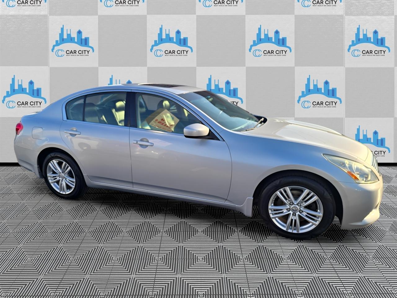 Infiniti G Sedan G37x AWD 2011