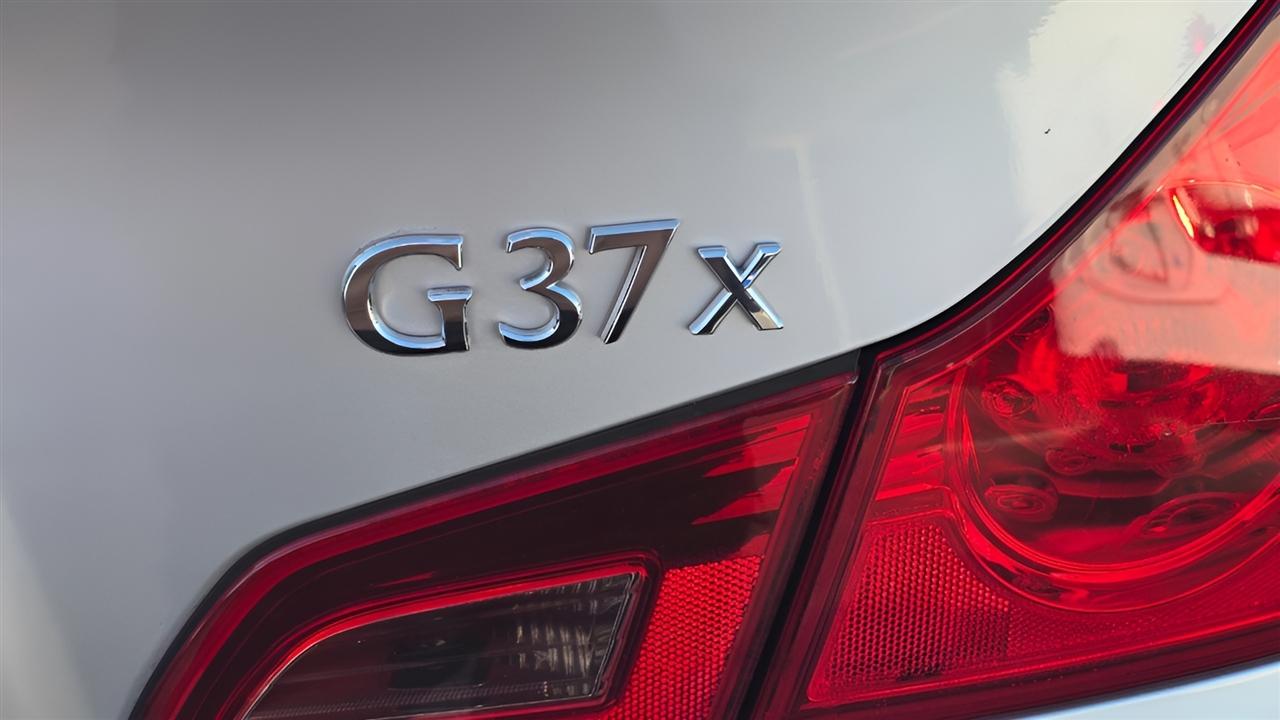 Infiniti G Sedan G37x AWD 2011