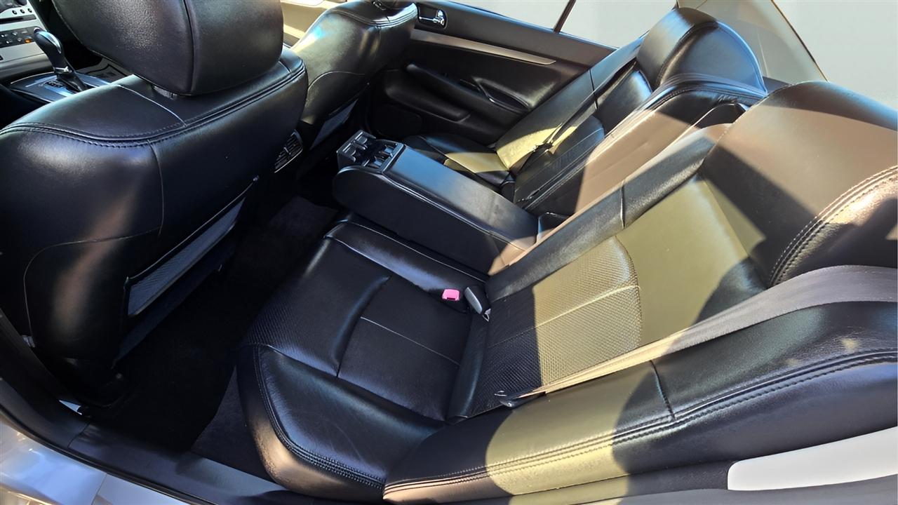 Infiniti G Sedan G37x AWD 2011