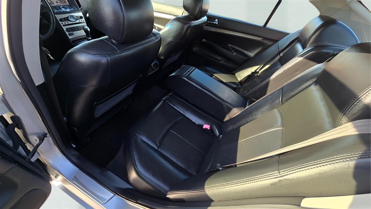 Infiniti G Sedan G37x AWD 2011