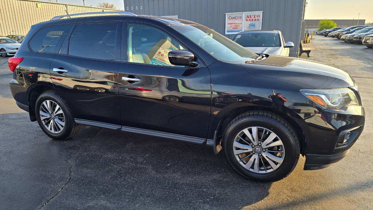 Nissan Pathfinder Platinum 4WD 2017