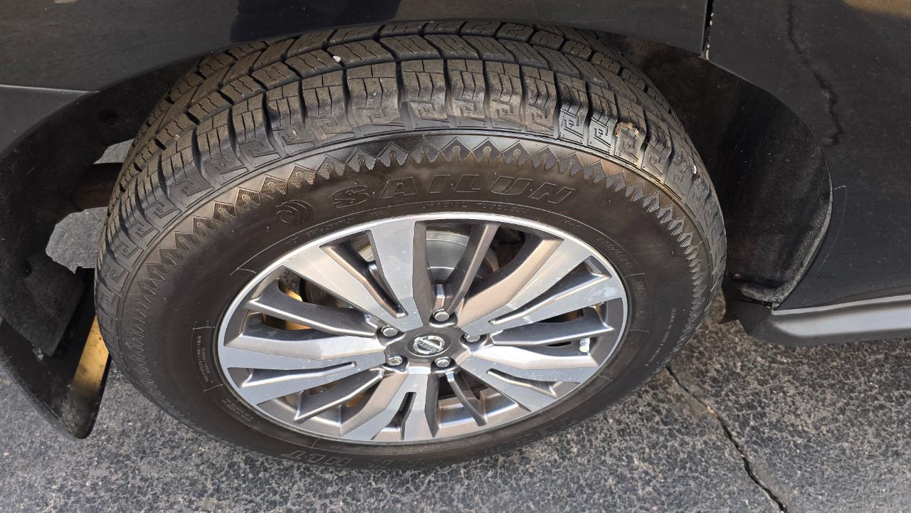 Nissan Pathfinder Platinum 4WD 2017