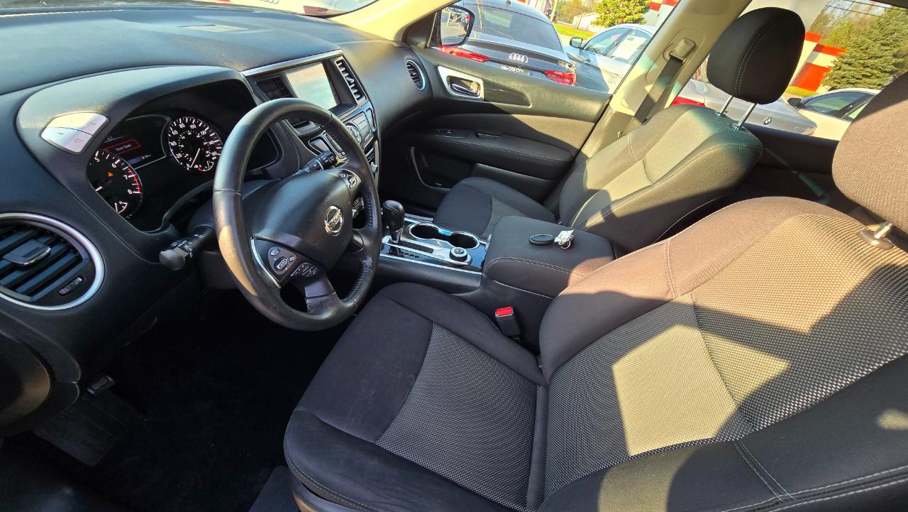 Nissan Pathfinder Platinum 4WD 2017