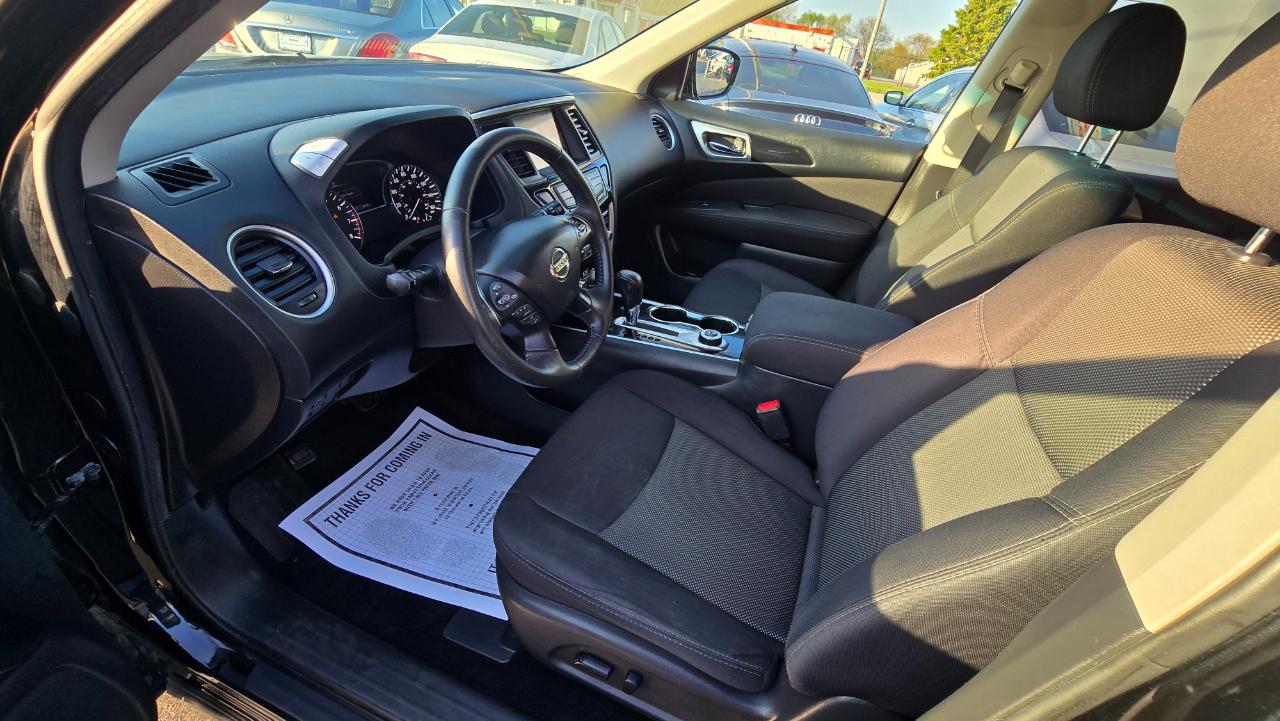 Nissan Pathfinder Platinum 4WD 2017