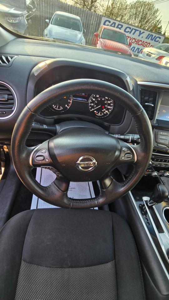 Nissan Pathfinder Platinum 4WD 2017