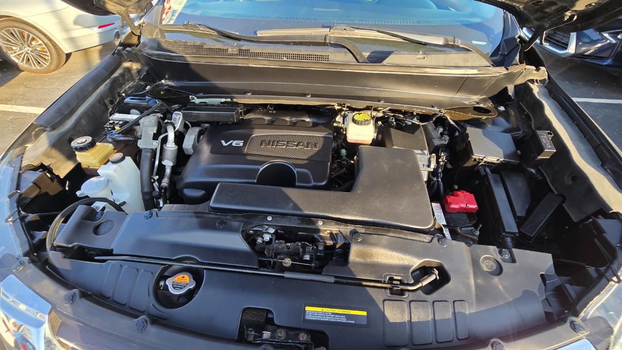 Nissan Pathfinder Platinum 4WD 2017