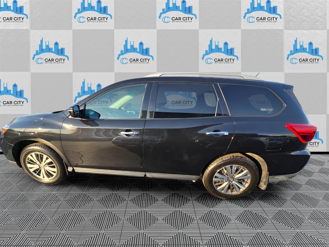 Nissan Pathfinder Platinum 4WD 2017