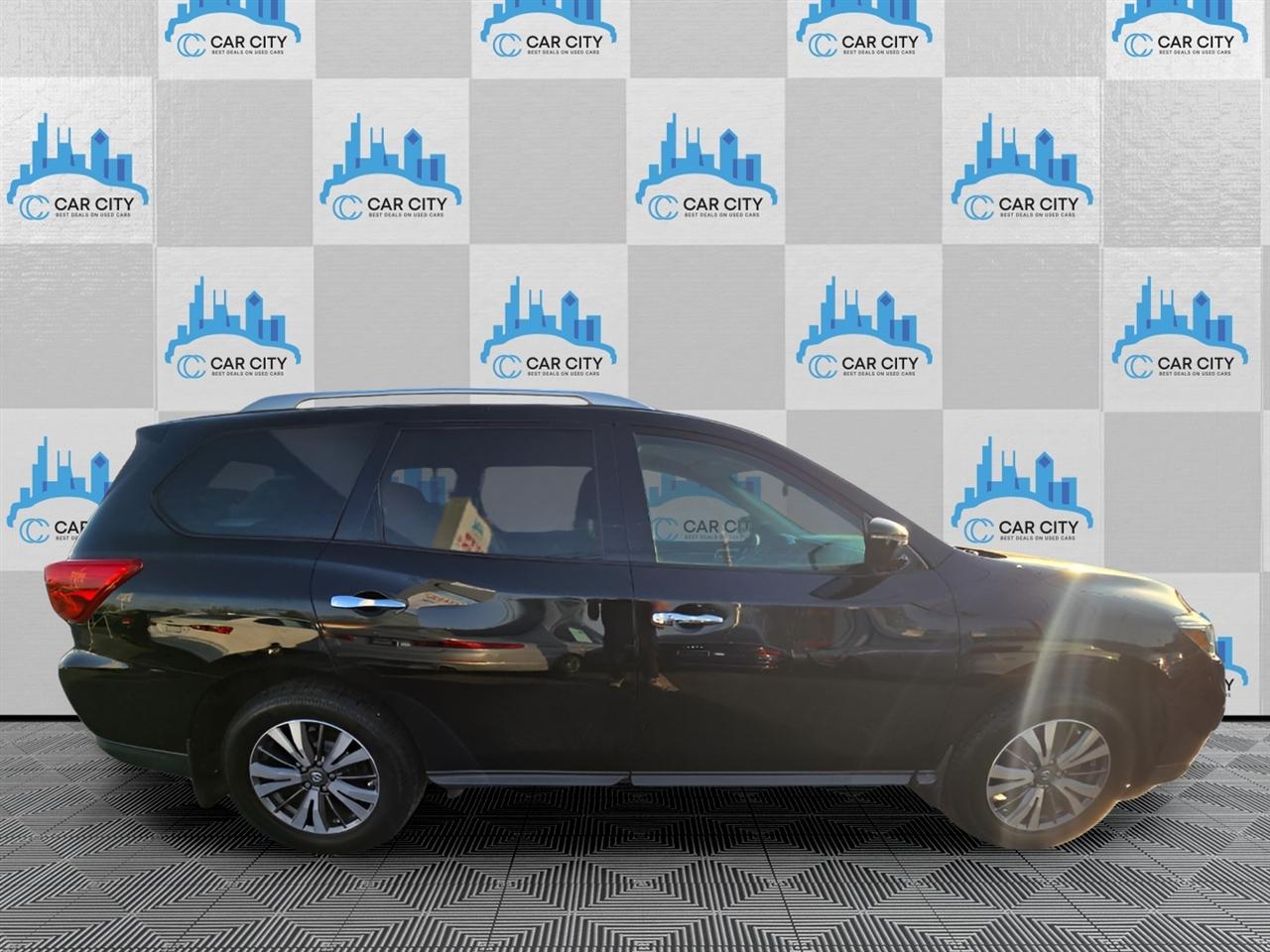 Nissan Pathfinder Platinum 4WD 2017