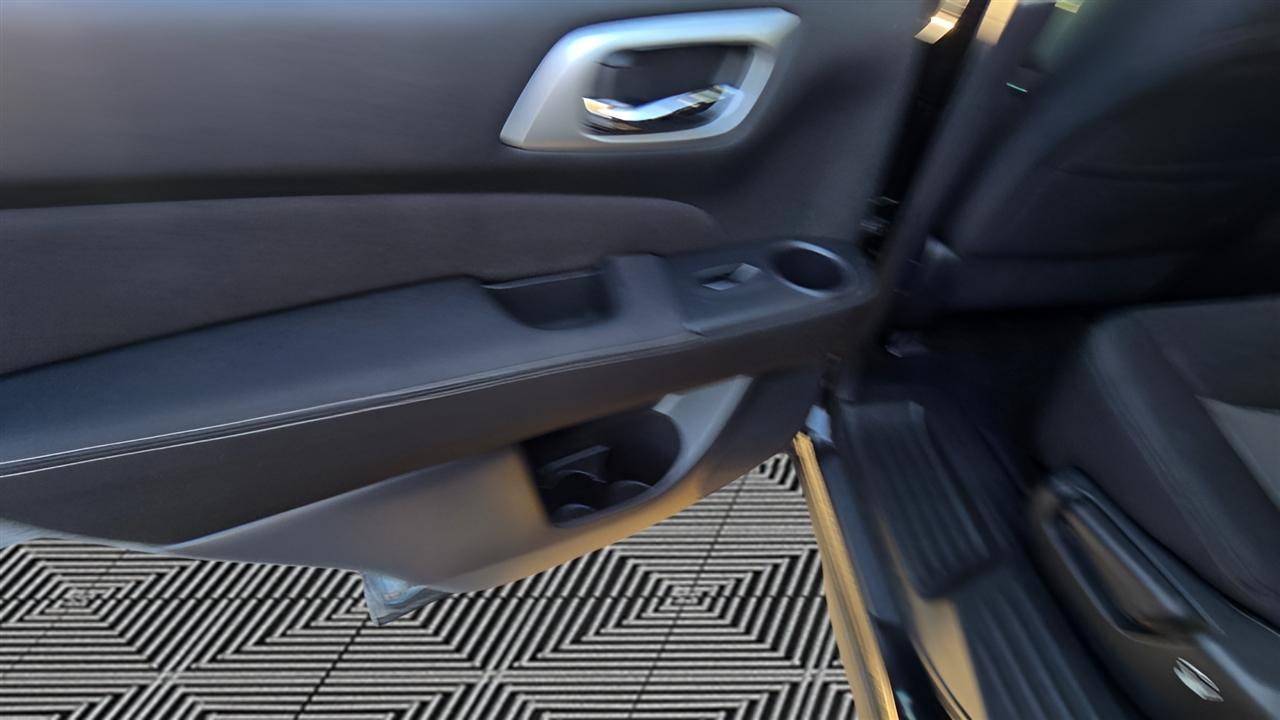 Nissan Pathfinder Platinum 4WD 2017