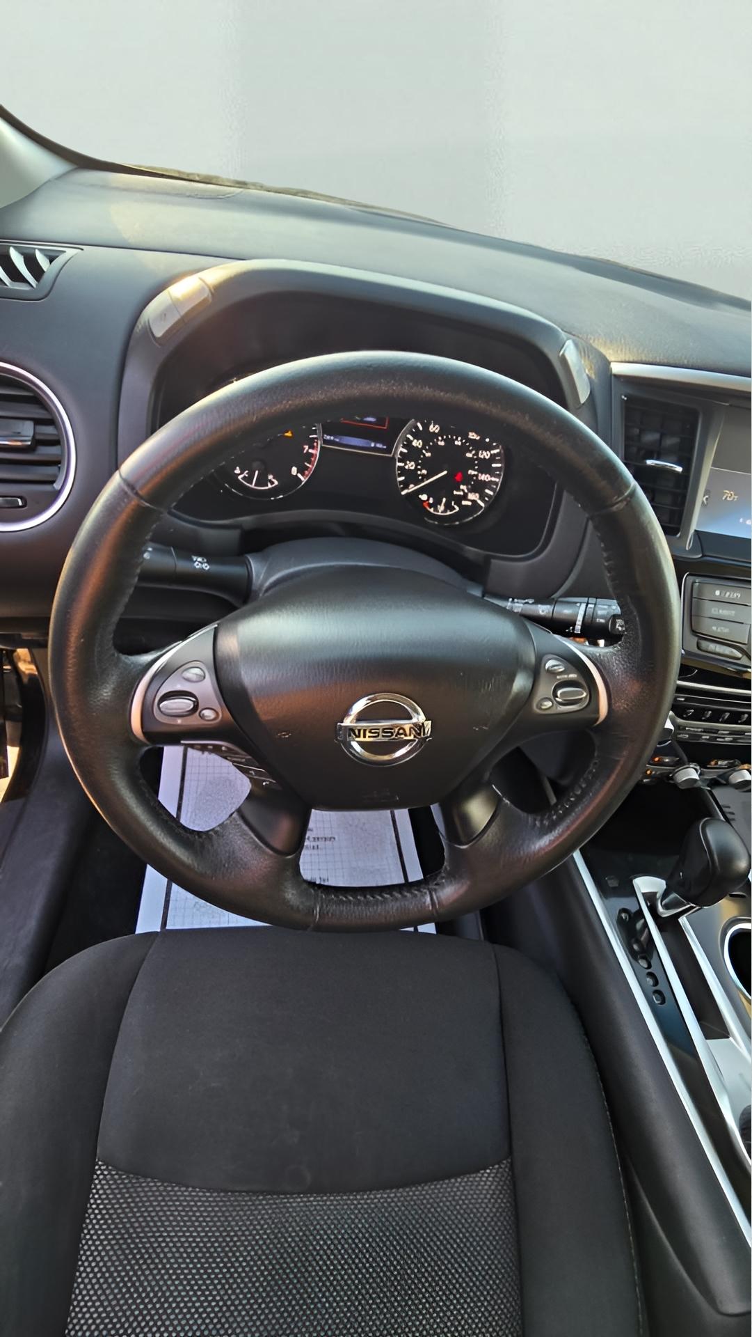 Nissan Pathfinder Platinum 4WD 2017