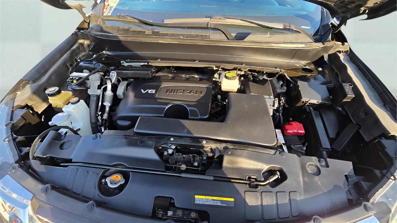 Nissan Pathfinder Platinum 4WD 2017