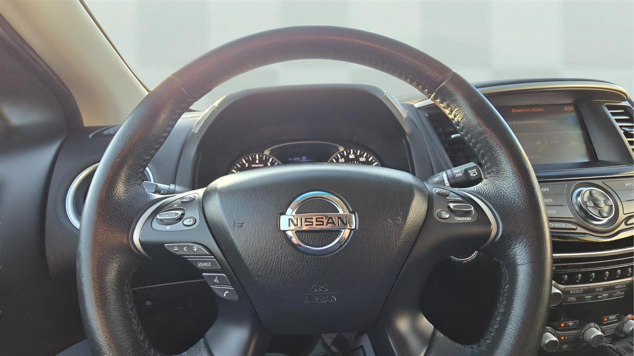 Nissan Pathfinder Platinum 4WD 2017