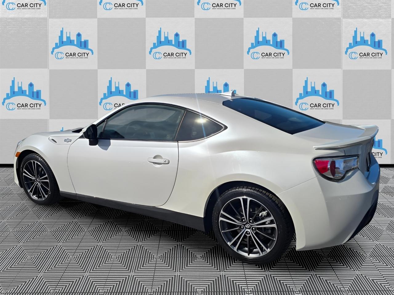 Scion FR-S 6MT 2013