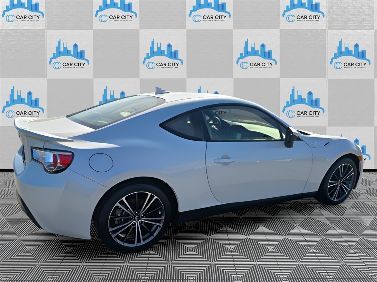 Scion FR-S 6MT 2013