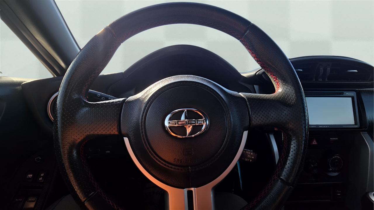 Scion FR-S 6MT 2013