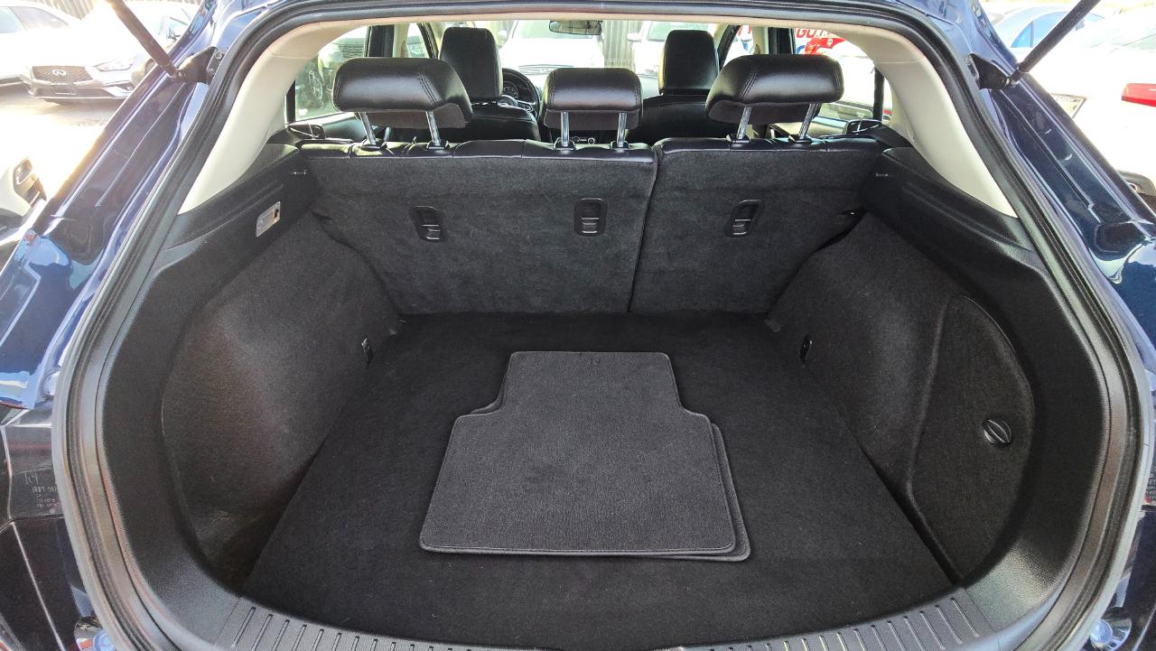 Mazda MAZDA3 s Grand Touring AT 5-Door 2018