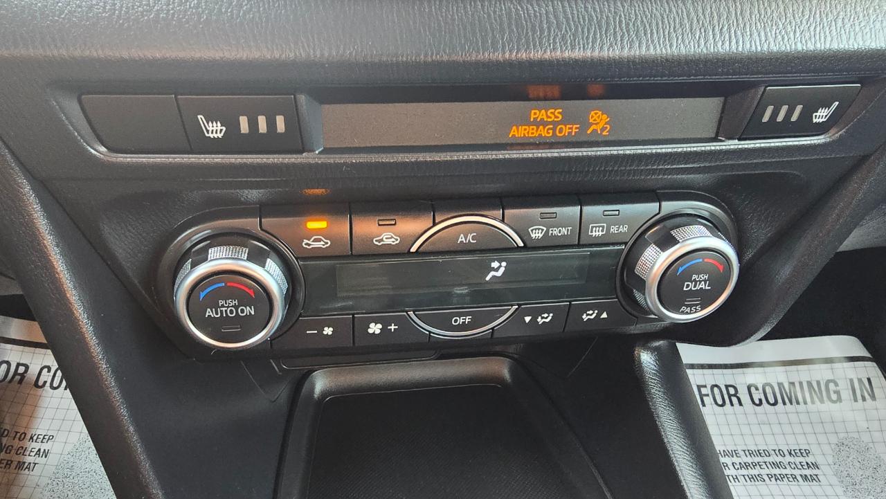 Mazda MAZDA3 s Grand Touring AT 5-Door 2018