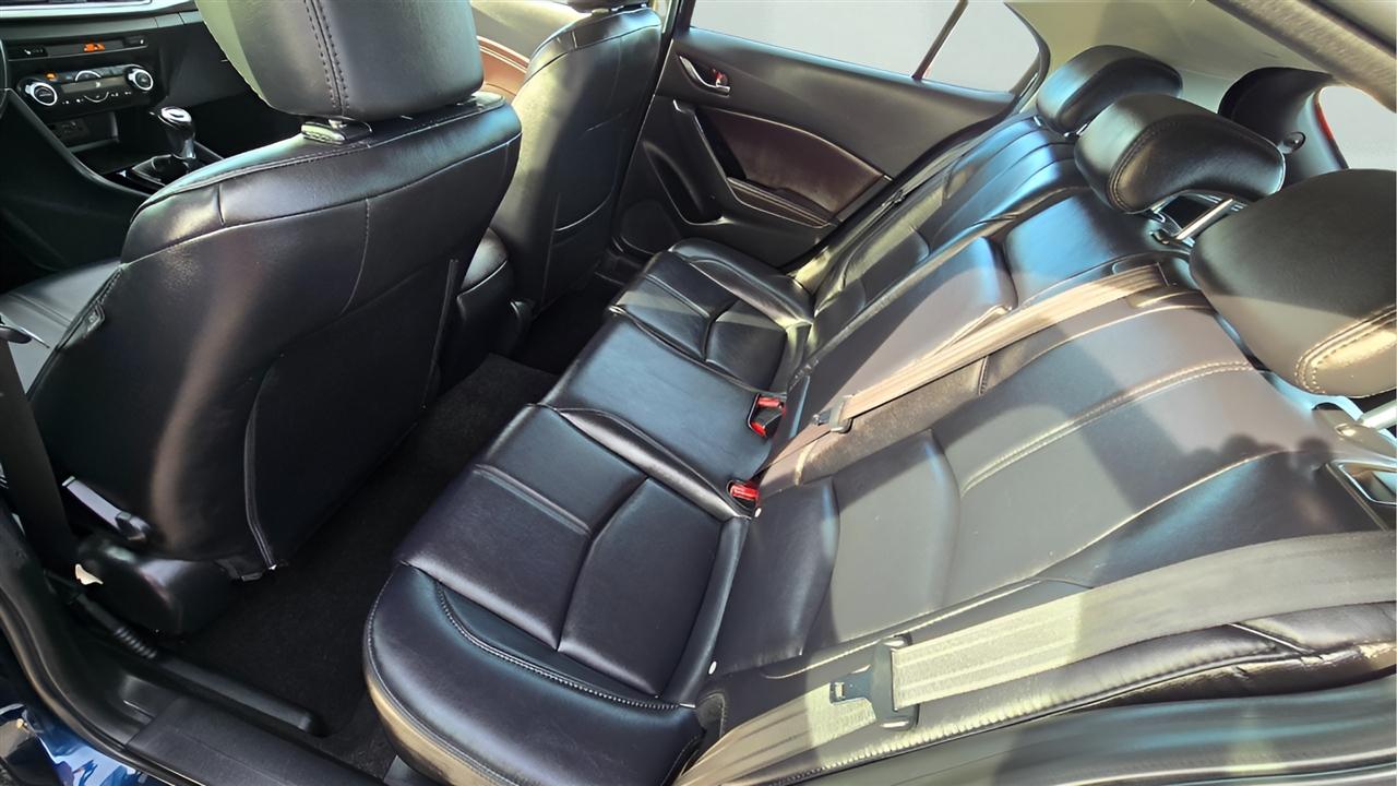 Mazda MAZDA3 s Grand Touring AT 5-Door 2018