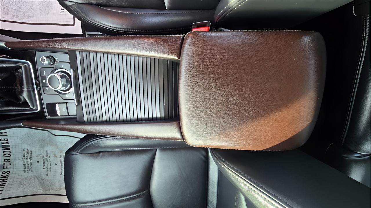 Mazda MAZDA3 s Grand Touring AT 5-Door 2018