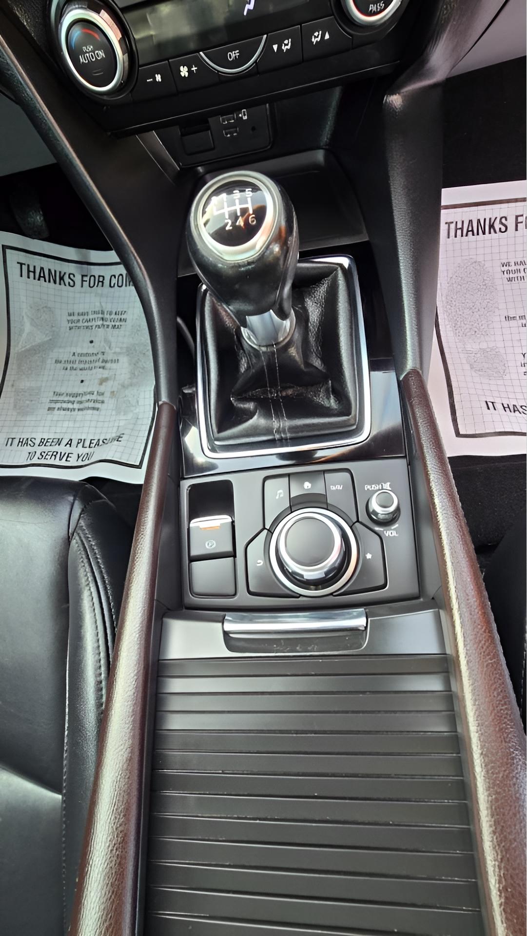 Mazda MAZDA3 s Grand Touring AT 5-Door 2018