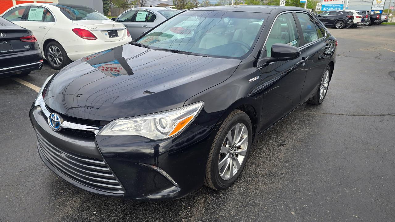 Toyota Camry Hybrid SE 2016