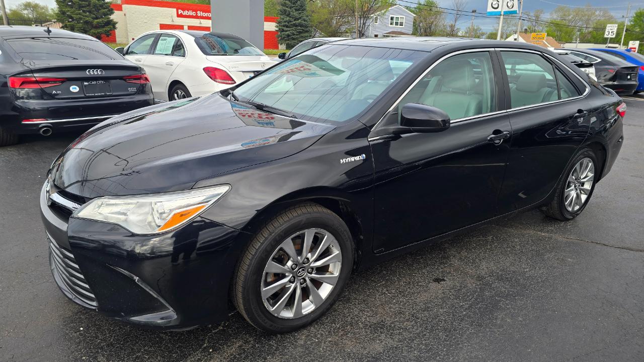 Toyota Camry Hybrid SE 2016