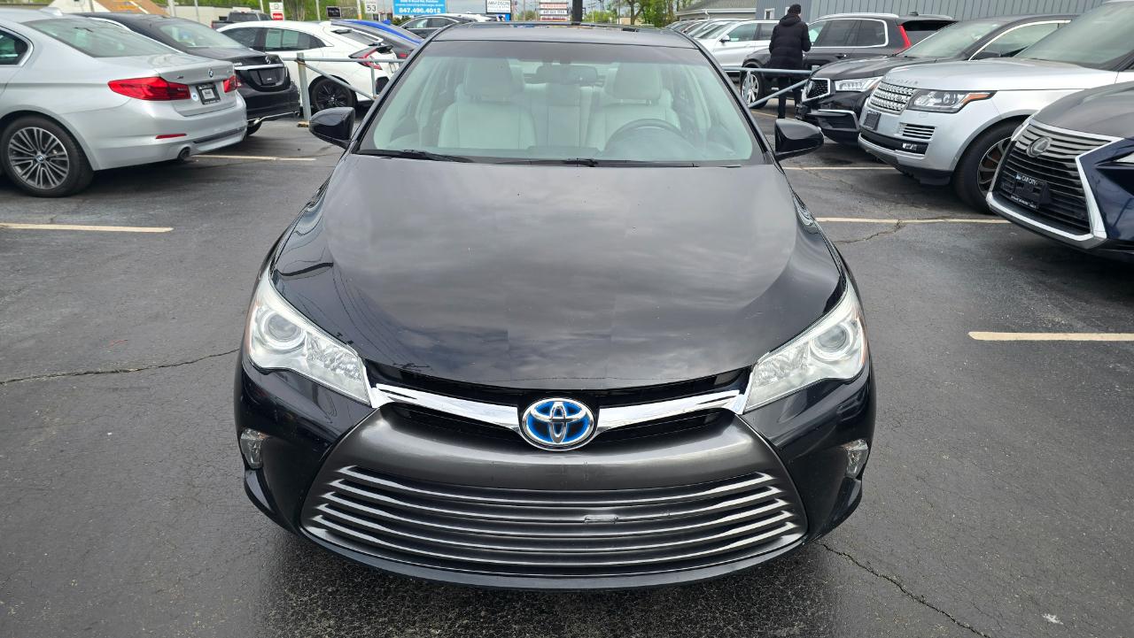 Toyota Camry Hybrid SE 2016